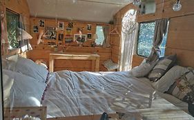 Gite Azkendantza 2A6 Pers Avec Caravane Insolite